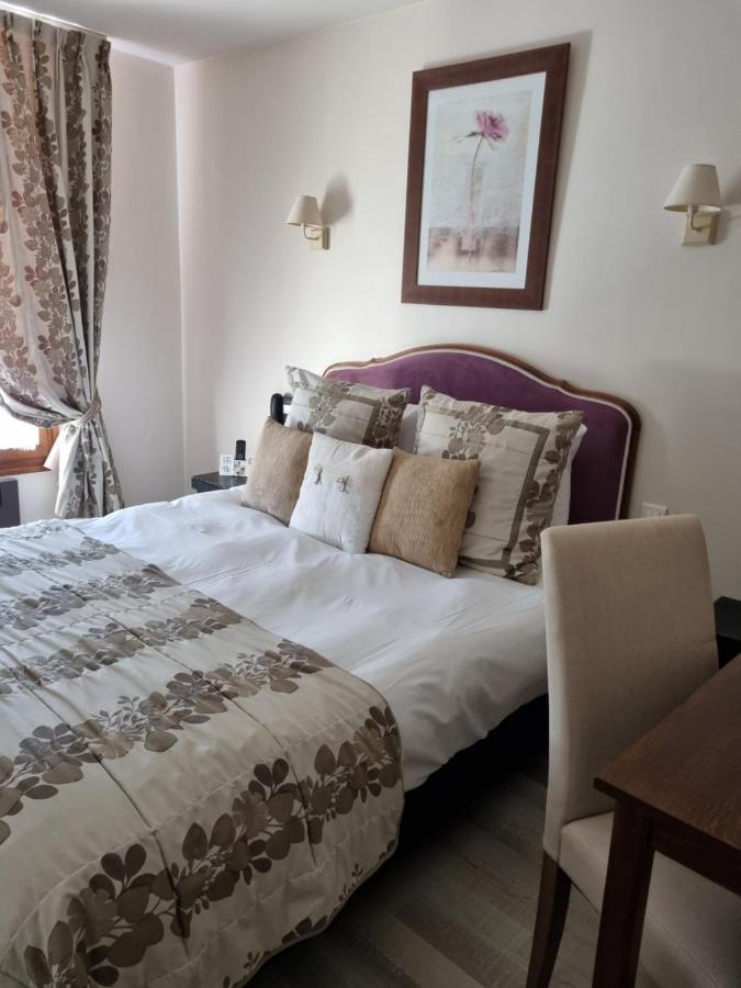 Logis Hotel-Restaurant Le Relais Hauterives Ngoại thất bức ảnh