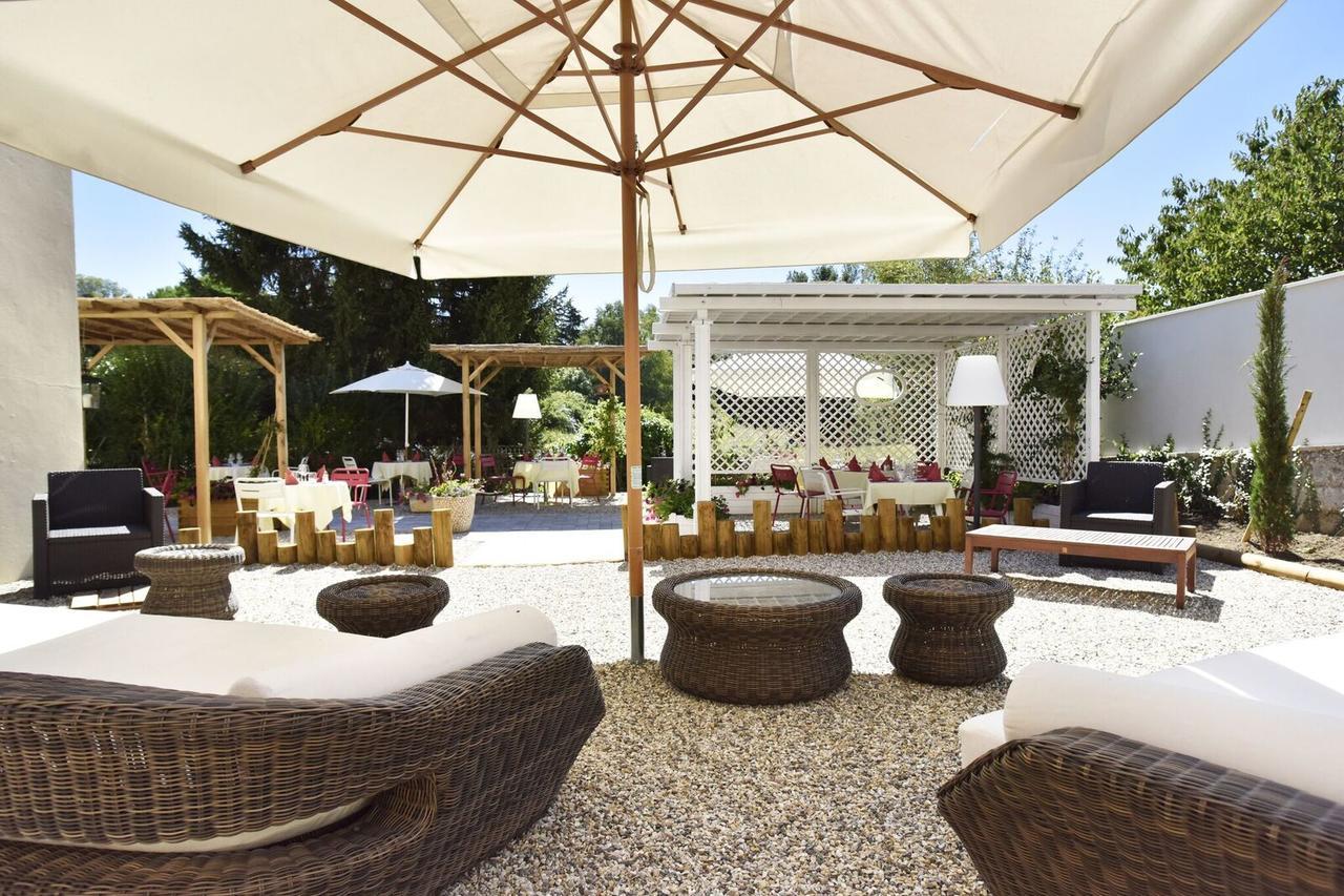 Logis Hotel-Restaurant Le Relais Hauterives Ngoại thất bức ảnh